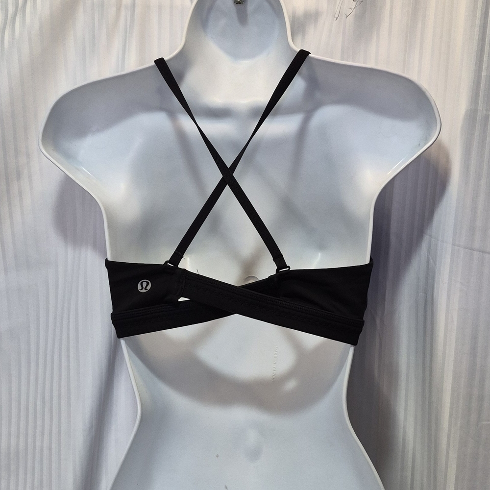Lululemon Size Sm Stretch Wireless Black Bralette with Adjustable Straps - Picture 5 of 6